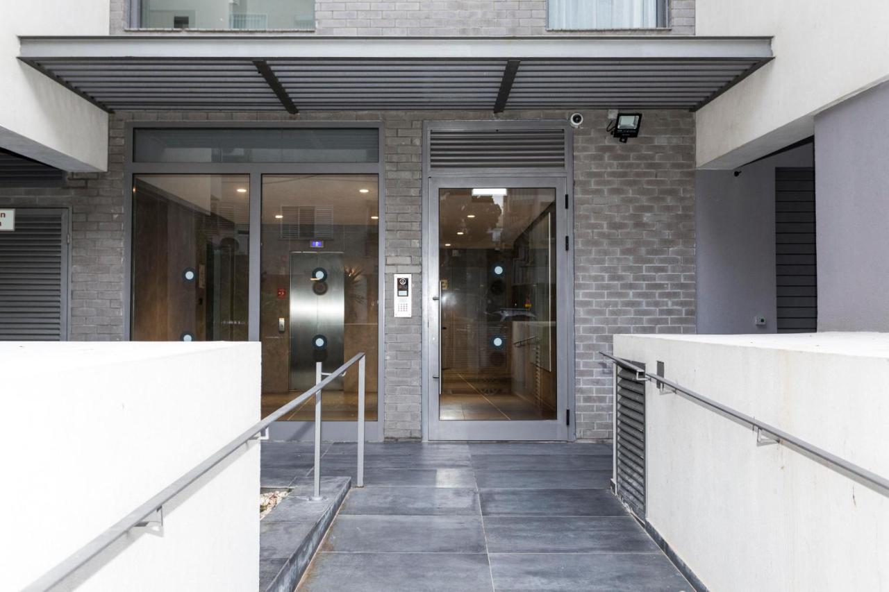 Emilia Tlv Aparthotel เทลอาวีฟ ภายนอก รูปภาพ